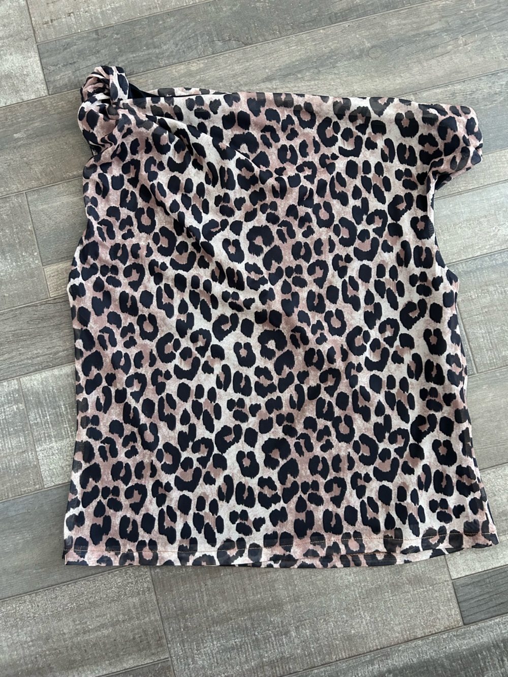 Mango leopard top